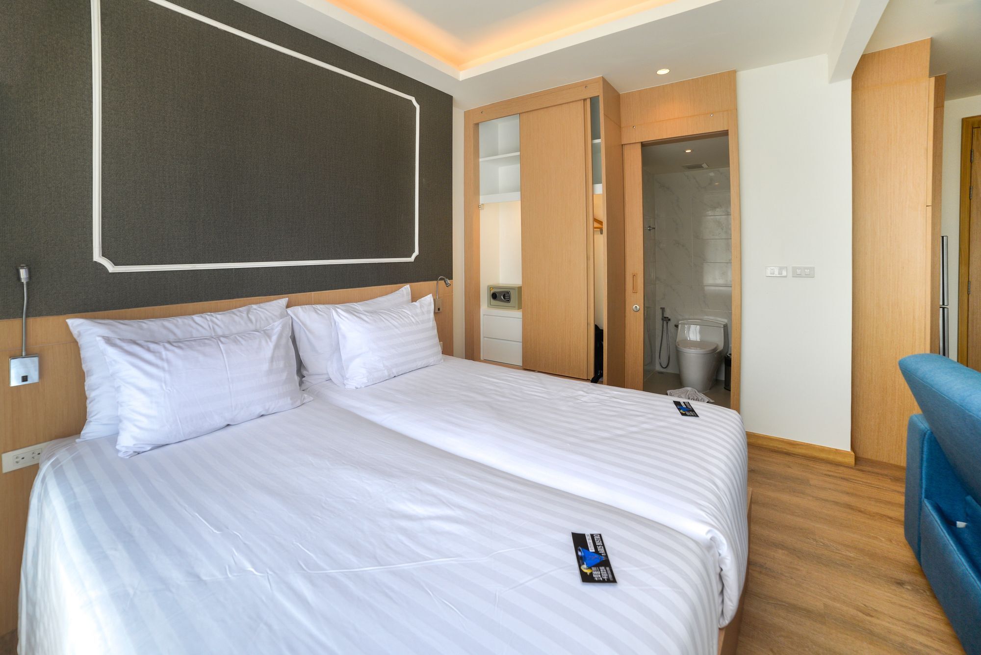 The Aristo Beach By Holy Cow 212 Phuket Exterior photo